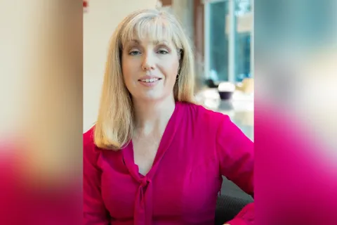 Photo of Dr. Heather Littleton Photo